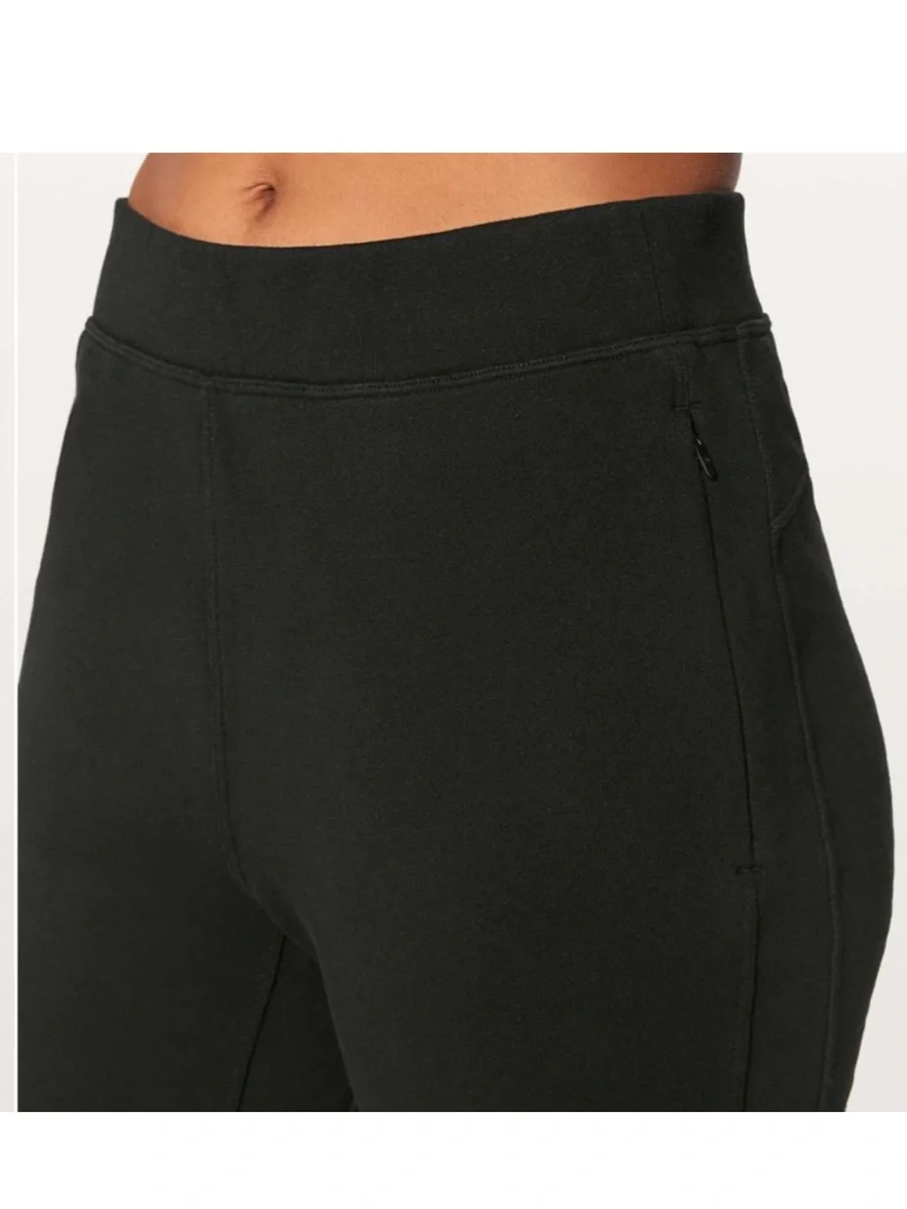 LULULEMON free to roam black joggers size 12